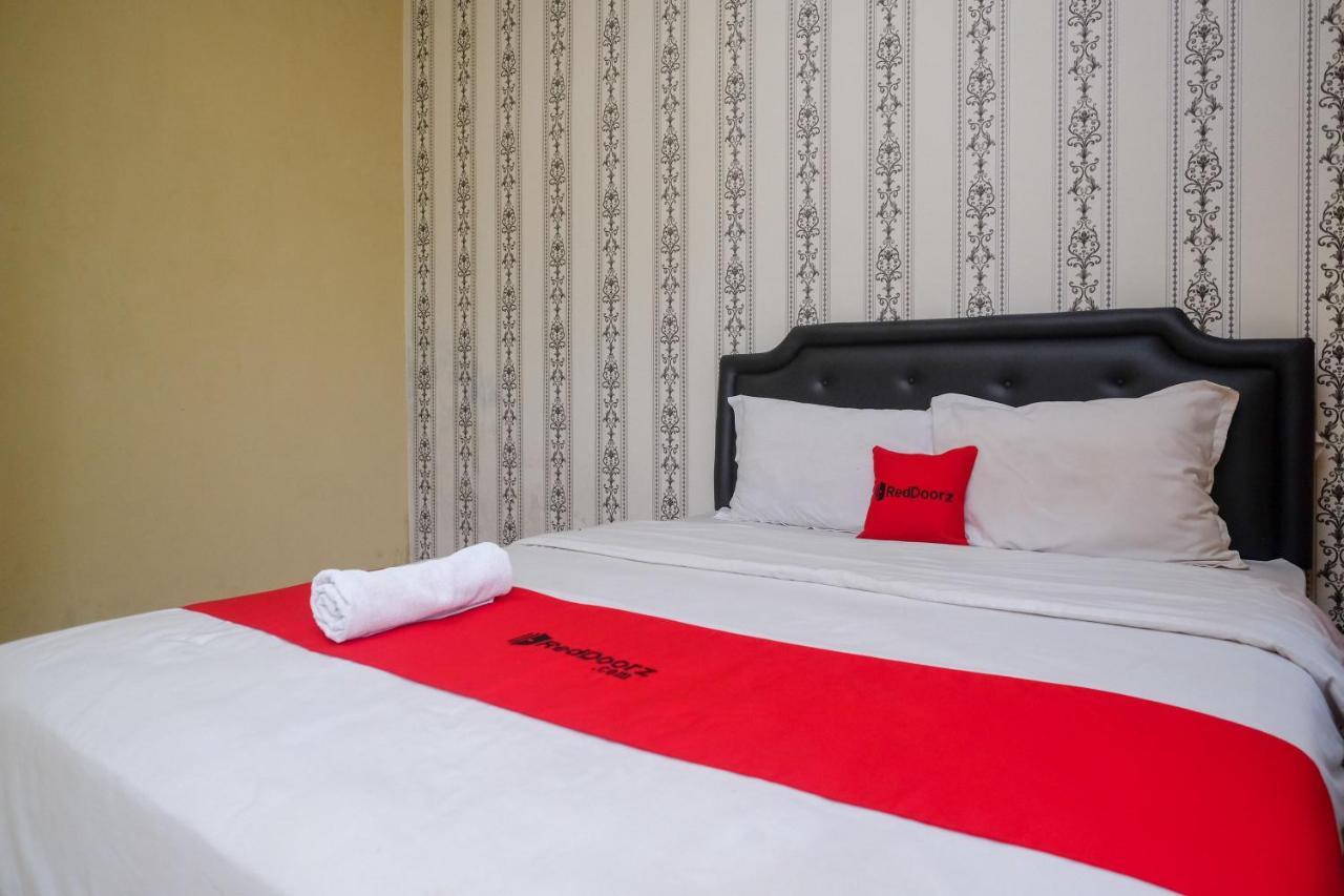 Reddoorz At Paris Ocean Hotel Парангтритис Екстериор снимка